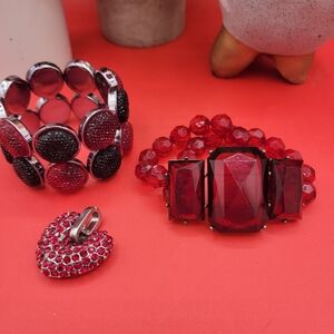 3pc Set bracelets and pendant